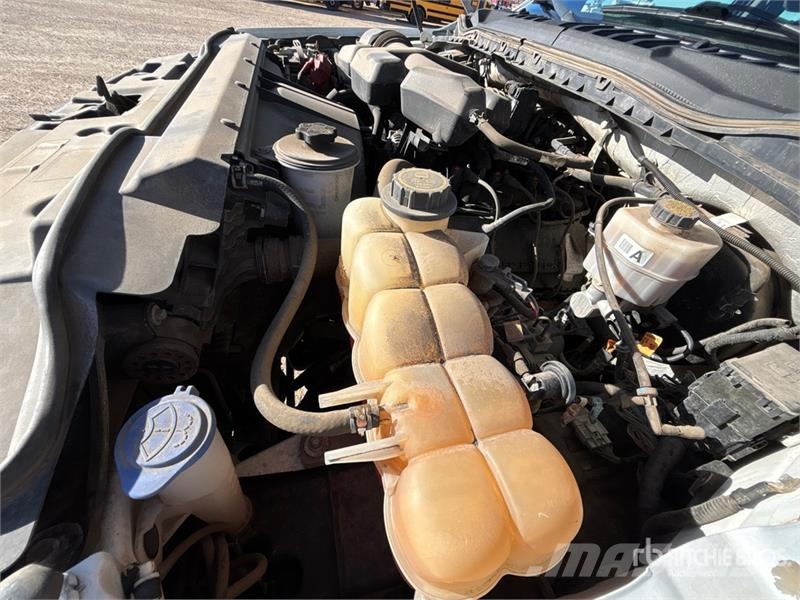 Ford F-250 XL 4x4 Extended Cab Pickup Ostalo