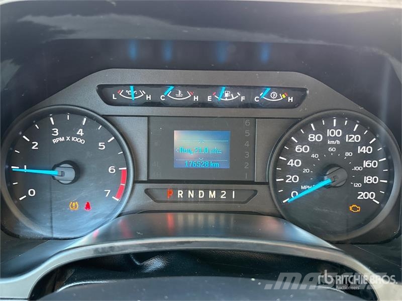 Ford F-250 XL 4x4 Extended Cab Pickup Ostalo