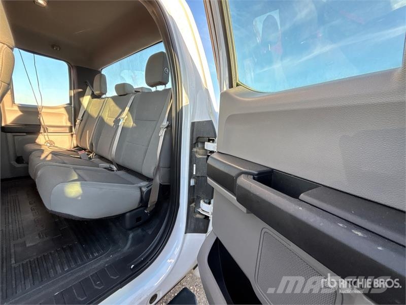 Ford F-250 XL 4x4 Extended Cab Pickup Ostalo
