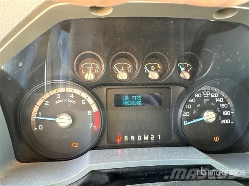 Ford F-250 XL 4x4 Pickup Autre fourgon / utilitaire