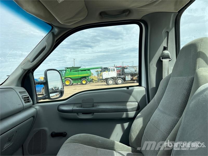 Ford F-250 XL 4x4 Pickup Citi