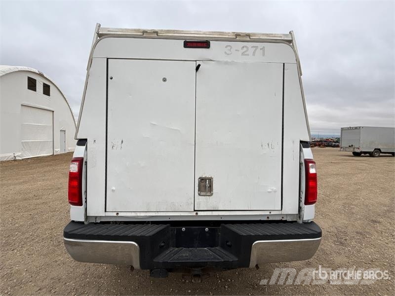 Ford F-250 XL 4x4 Pickup Прочие фургоны