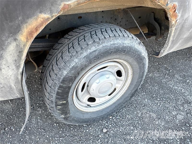 Ford F-250 XL 4x4 Pickup Autre fourgon / utilitaire