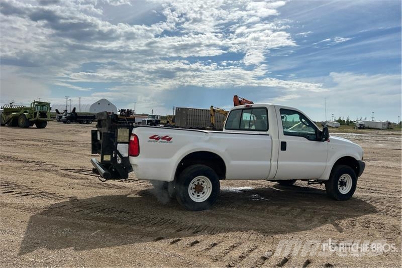 Ford F-250 XL 4x4 Pickup Citi