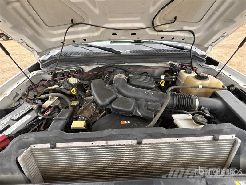 Ford F-250 XL 4x4 Pickup Прочие фургоны