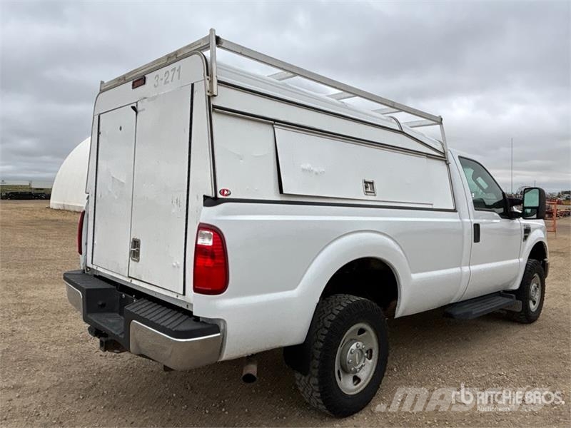 Ford F-250 XL 4x4 Pickup Прочие фургоны