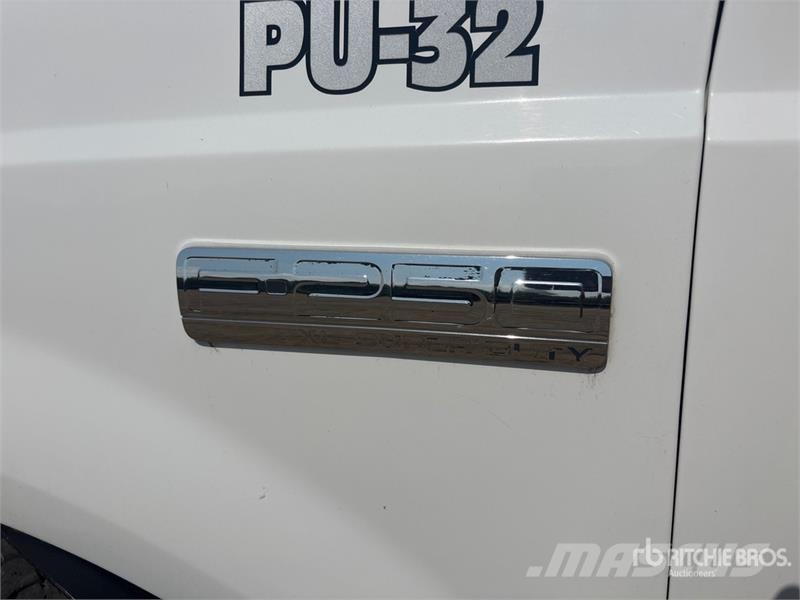 Ford F-250 XL 4x4 Pickup Άλλα Vans