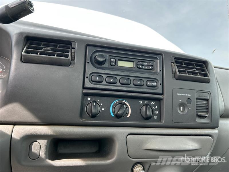 Ford F-250 XL 4x4 Pickup Citi