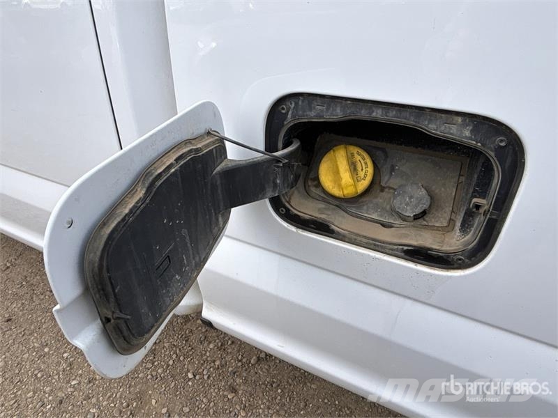 Ford F-250 XLT 4x4 Crew Cab Pickup Ostalo