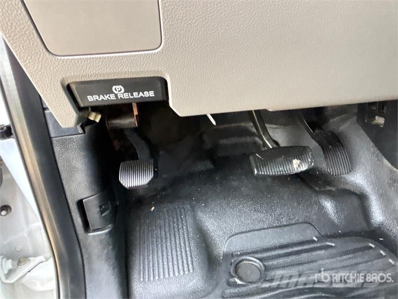 Ford F-250 XLT 4x4 Crew Cab Pickup 其他