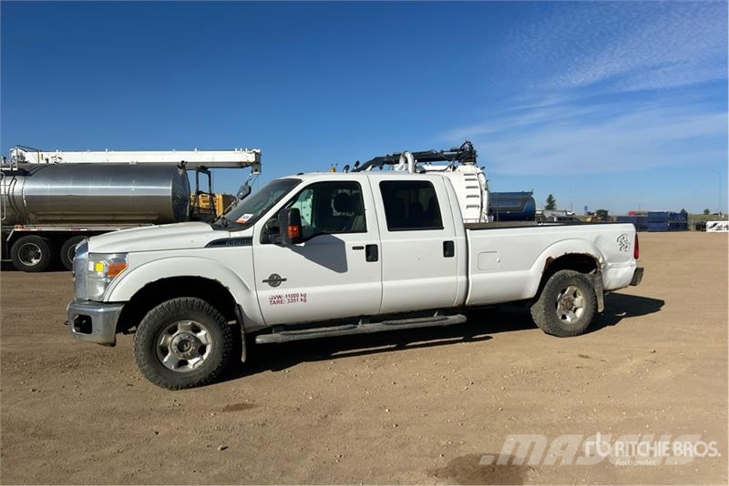 Ford F-250 XLT 4x4 Crew Cab Pickup Прочие фургоны