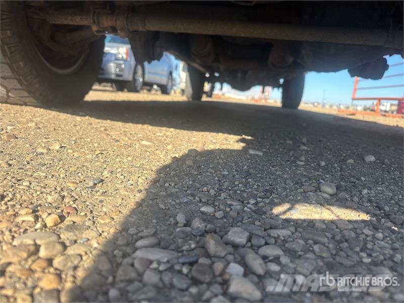 Ford F-250 XLT 4x4 Crew Cab Pickup Ostalo