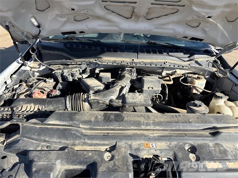 Ford F-250 XLT 4x4 Crew Cab Pickup Inne