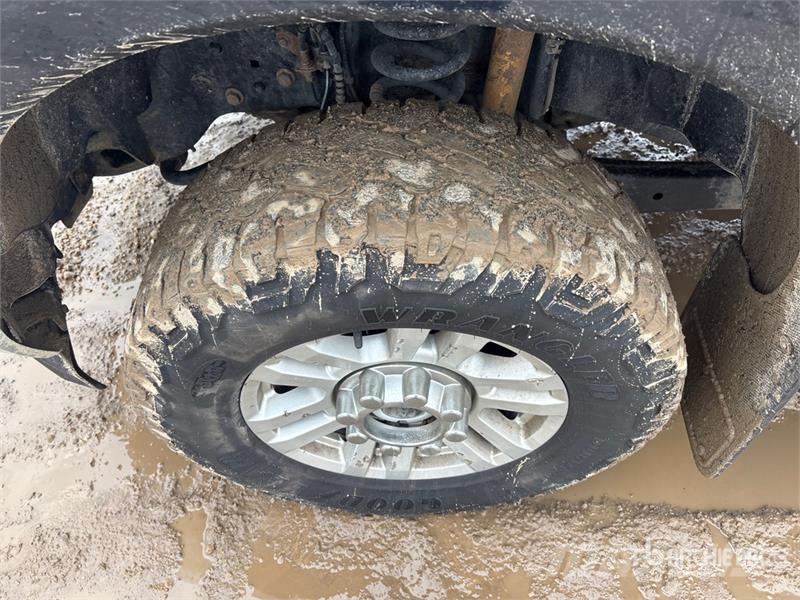 Ford F-250 XLT 4x4 Crew Cab Pickup Ostalo