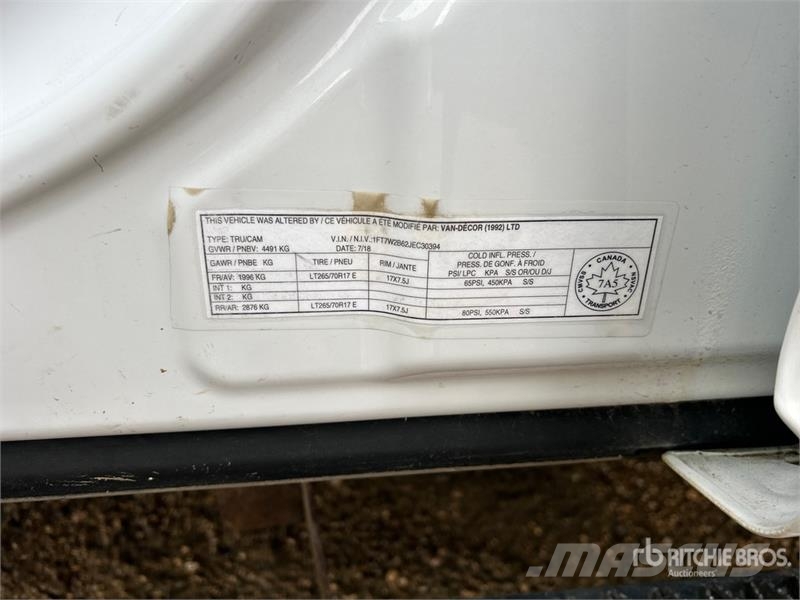 Ford F-250 XLT 4x4 Crew Cab Pickup Ostalo