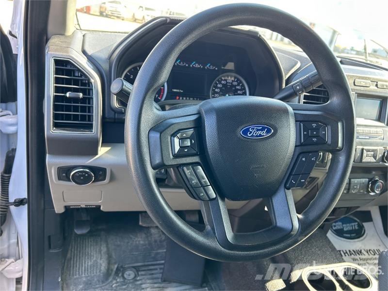 Ford F-250 XLT 4x4 Crew Cab Pickup Ostalo