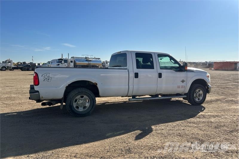 Ford F-250 XLT 4x4 Crew Cab Pickup Прочие фургоны