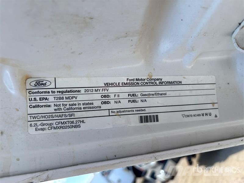 Ford F-250 XLT 4x4 Crew Cab Pickup Muu