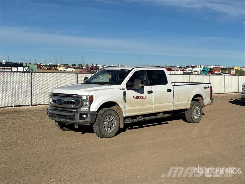 Ford F-250 XLT 4x4 Crew Cab Pickup Прочие фургоны