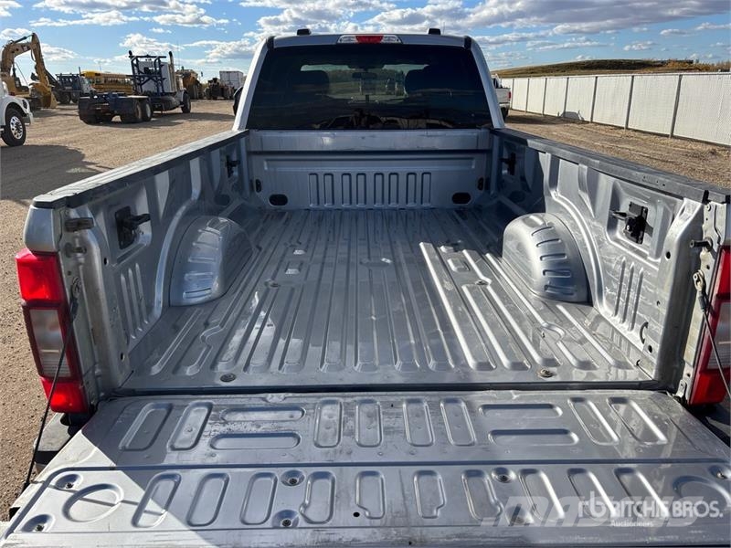 Ford F-250 XLT 4x4 Crew Cab Pickup Anders