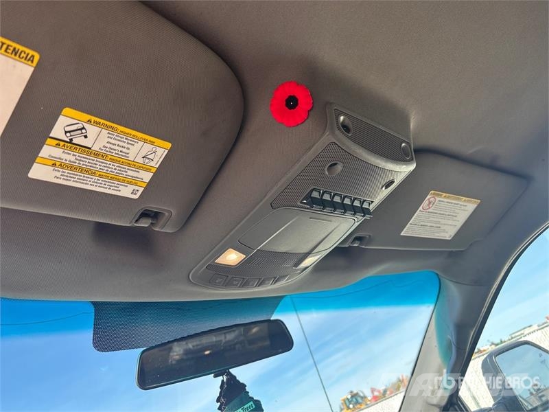Ford F-250 XLT 4x4 Crew Cab Pickup Ostalo