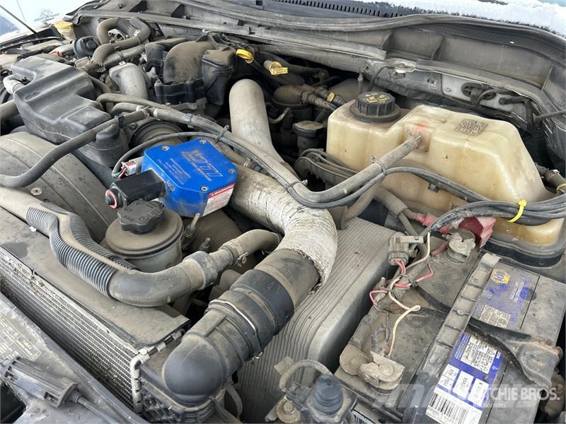 Ford F-250 XLT 4x4 Crew Cab Pickup أخرى