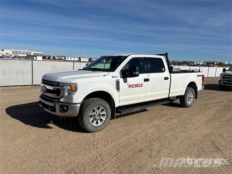 Ford F-250 XLT 4x4 Crew Cab Pickup Прочие фургоны