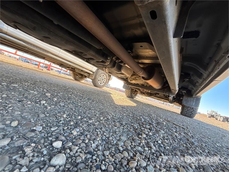 Ford F-250 XLT 4x4 Crew Cab Pickup Ostalo