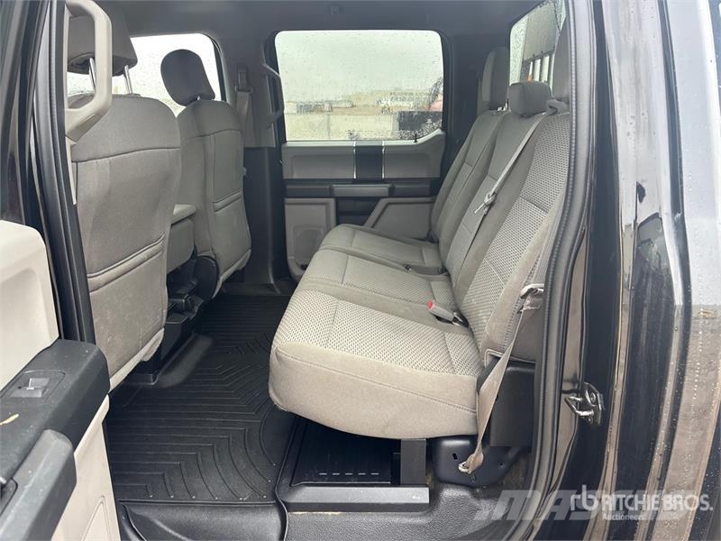 Ford F-250 XLT 4x4 Crew Cab Pickup Ostalo