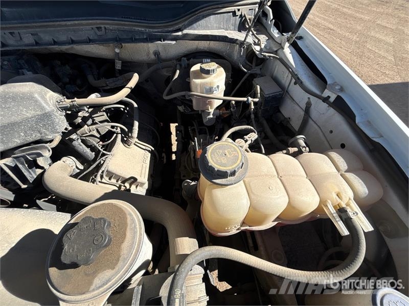 Ford F-250 XLT 4x4 Crew Cab Pickup Ostalo