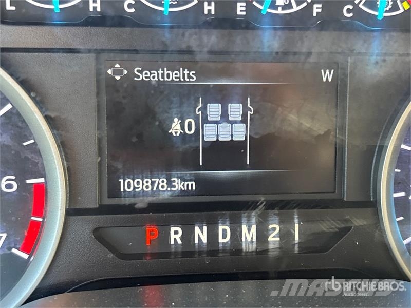 Ford F-250 XLT 4x4 Crew Cab Pickup Inne