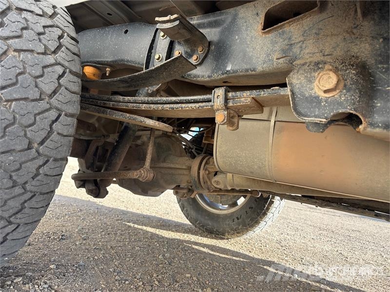 Ford F-250 XLT 4x4 Crew Cab Pickup Inne