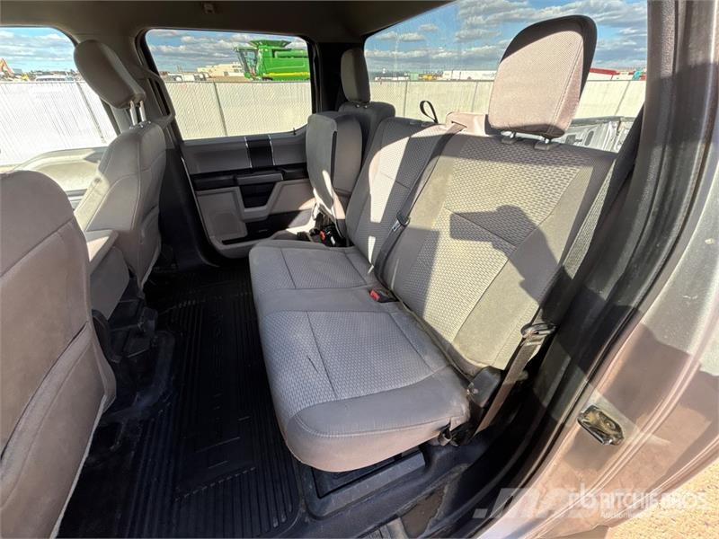 Ford F-250 XLT 4x4 Crew Cab Pickup Anders