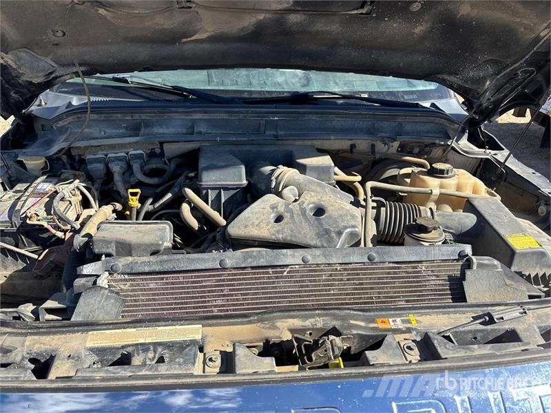 Ford F-250 XLT 4x4 Crew Cab Pickup Ostalo
