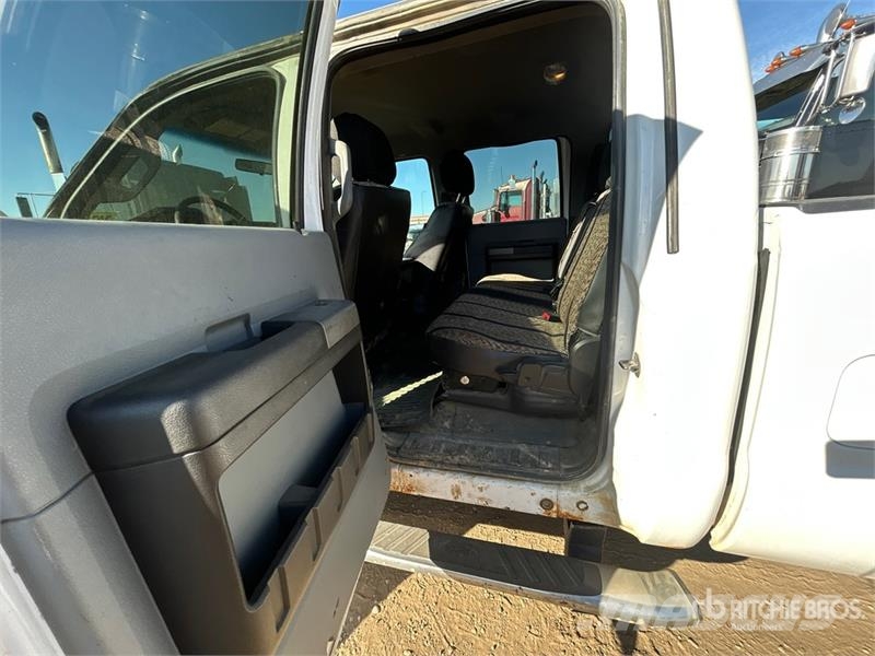 Ford F-250 XLT 4x4 Crew Cab Pickup Прочие фургоны
