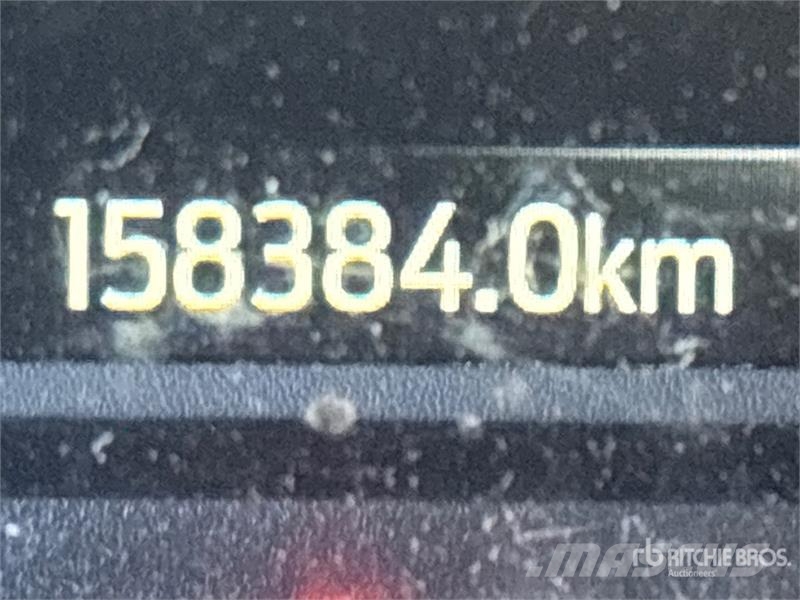 Ford F-250 XLT 4x4 Crew Cab Pickup Ostalo
