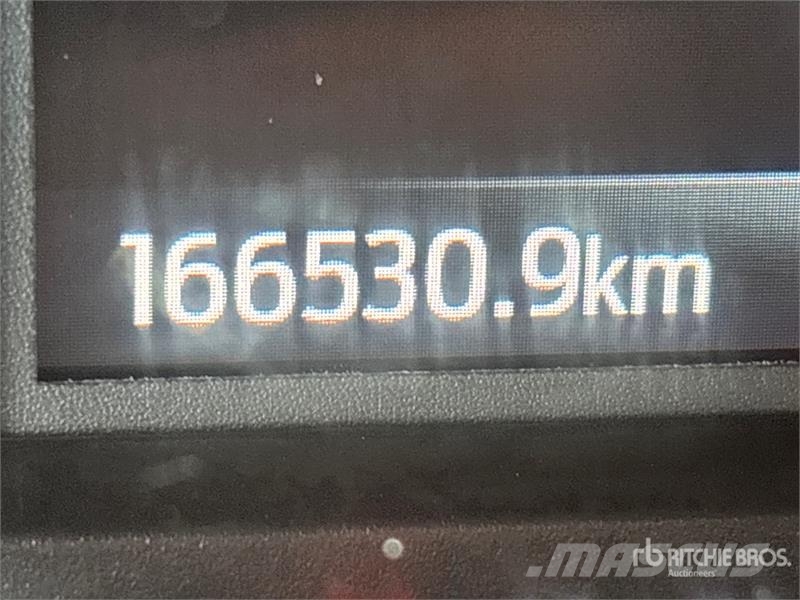 Ford F-250 XLT 4x4 Crew Cab Pickup Ostalo