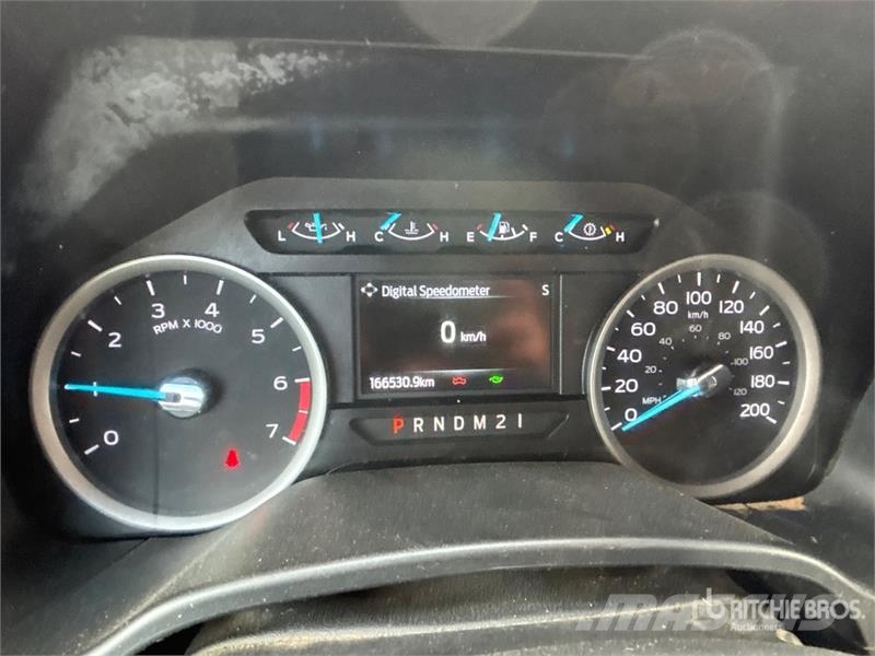 Ford F-250 XLT 4x4 Crew Cab Pickup Ostalo