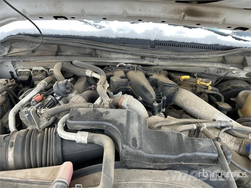 Ford F-250 XLT 4x4 Crew Cab Pickup أخرى