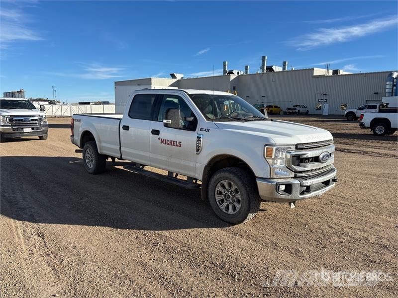 Ford F-250 XLT 4x4 Crew Cab Pickup Прочие фургоны