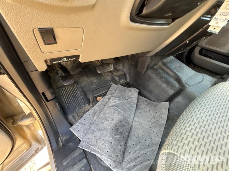 Ford F-250 XLT 4x4 Crew Cab Pickup Anders