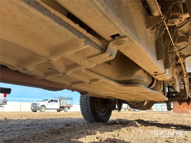 Ford F-250 XLT 4x4 Crew Cab Pickup Autre fourgon / utilitaire