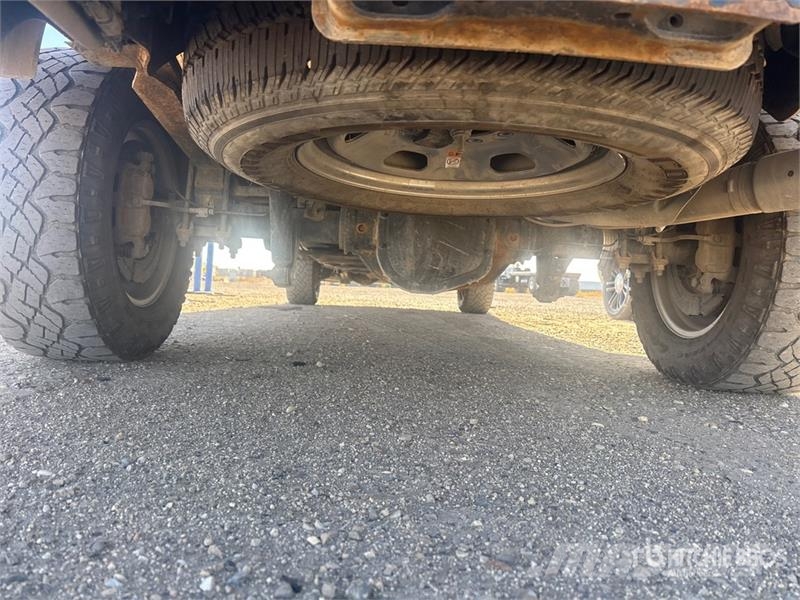 Ford F-250 XLT 4x4 Crew Cab Pickup Ostalo
