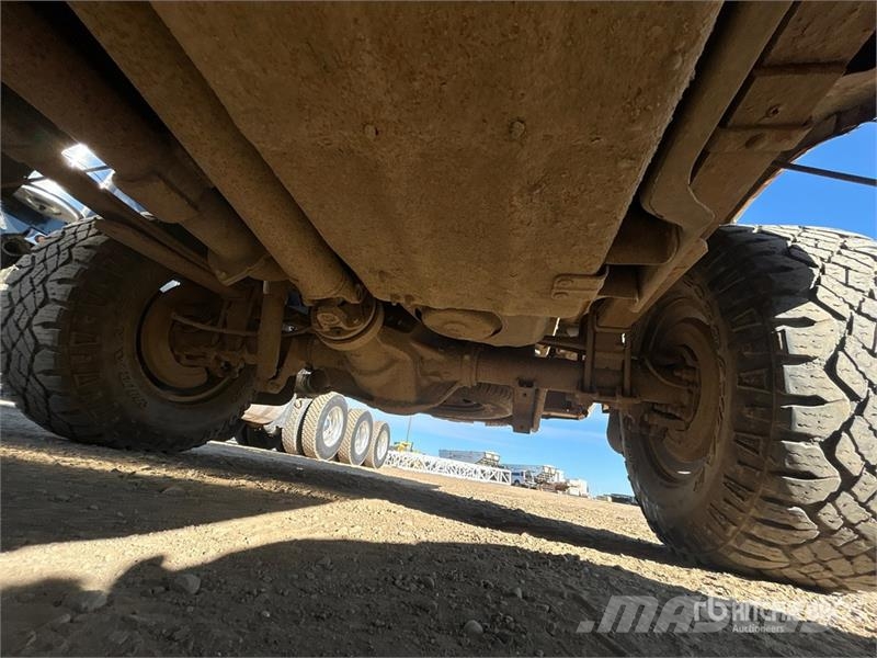 Ford F-250 XLT 4x4 Crew Cab Pickup Прочие фургоны