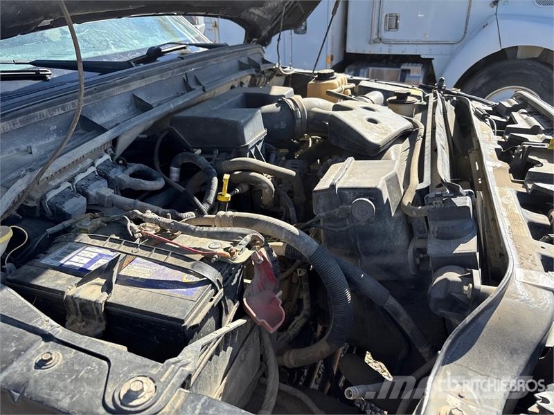 Ford F-250 XLT 4x4 Crew Cab Pickup Ostalo