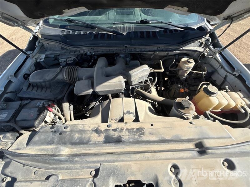Ford F-250 XLT 4x4 Crew Cab Pickup Ostalo