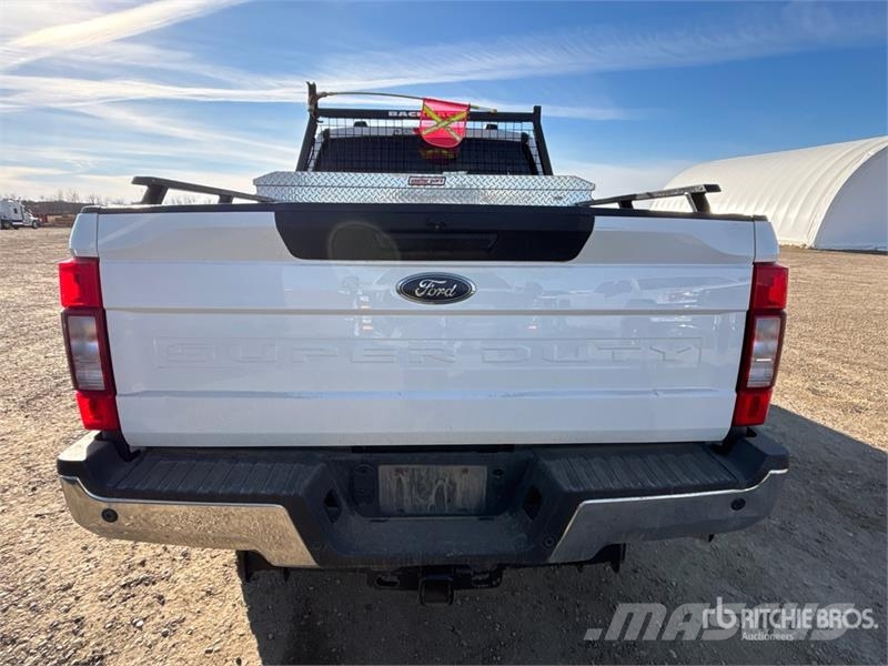 Ford F-250 XLT 4x4 Extended Cab Pickup Muu
