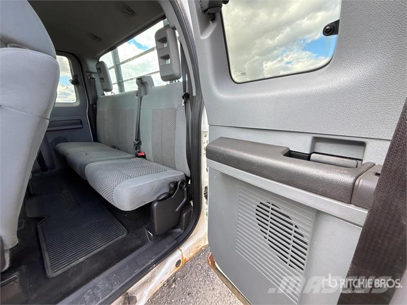 Ford F-250 XLT 4x4 Extended Cab Pickup Citi