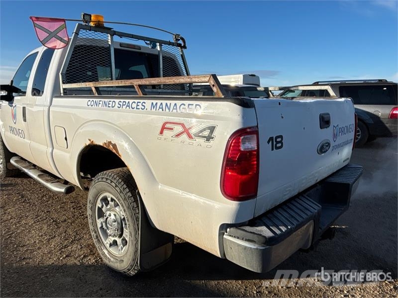 Ford F-250 XLT 4x4 Extended Cab Pickup Drugi