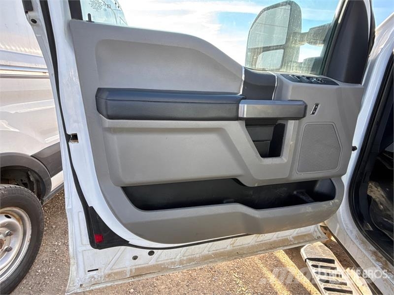 Ford F-250 XLT 4x4 Extended Cab Pickup Ostalo
